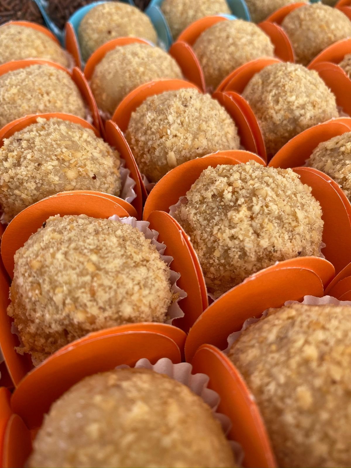 Amendoim caramelizado para eventos